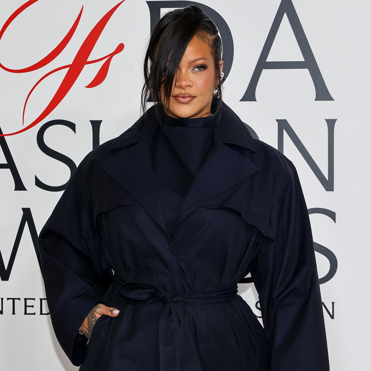 Rihanna Reveals She Has at Least 170 Unreleased Songs