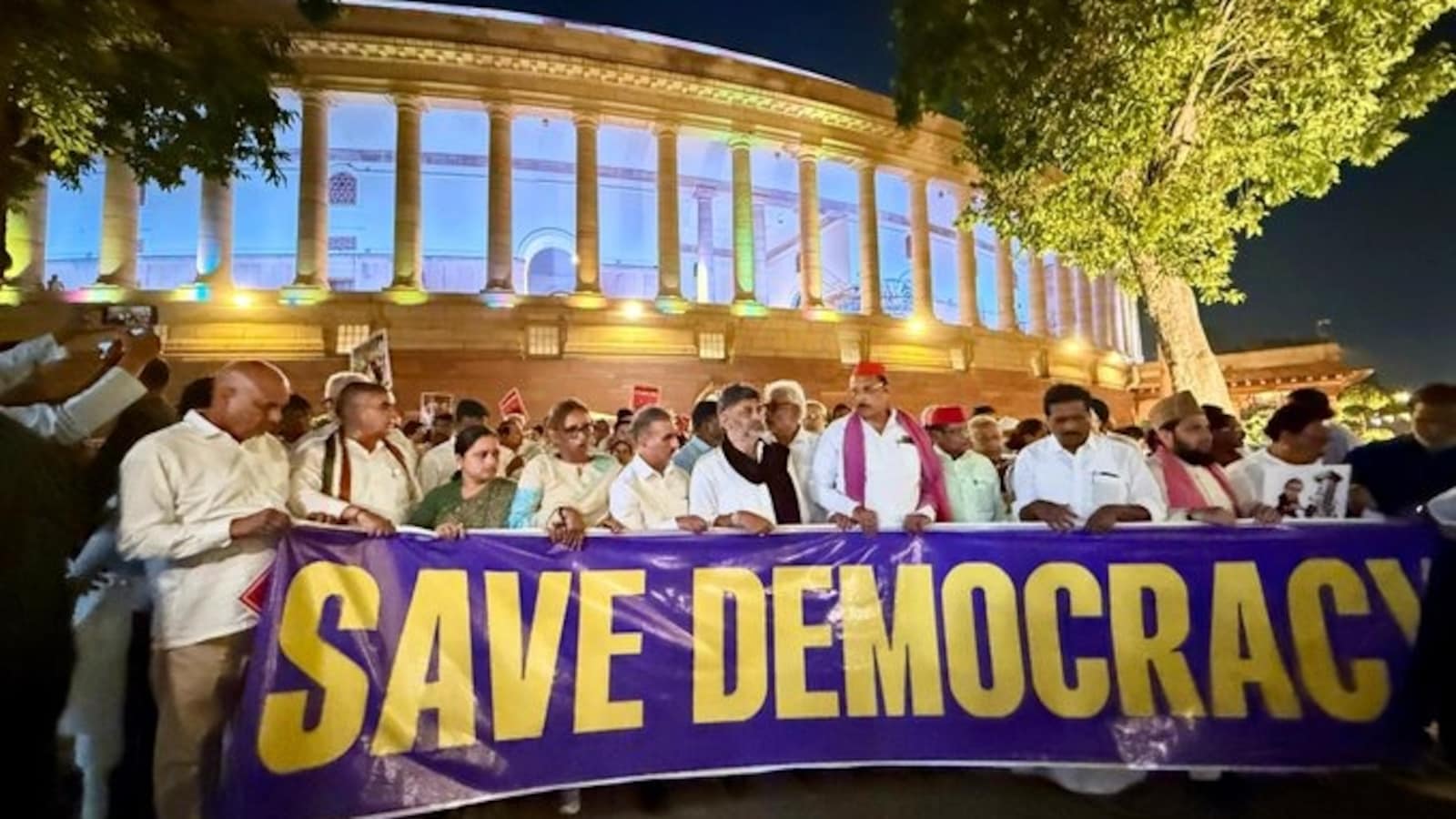 Delhi Protests Highlights: Number Of Delhi Metro Stations Shut Cut From 57 To 45, Hours After Supreme Court Order